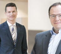 UPM:n media- ja yhteiskuntasuhdejohtaja Stefan Sundman (vas.) ja vastuullisuusjohtaja Sami Lundgren