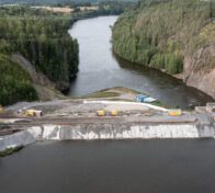 The first bored pile wall used to seal an earth dam in Finland is being constructed at the Melo hydropower plant.