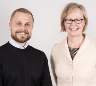 Kestävyysratkaisujen johtava asiantuntija Liisa Pietola Sitrasta sekä vastuullisuusjohtaja Rasmus Pinomaa Kemirasta.