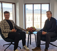 Pohjolan Voiman yhteiskuntasuhdepäällikkö Miikka Koski ja Markus Koski, Suomen Nuorisovaltuustojen Liiton puheenjohtaja 2025